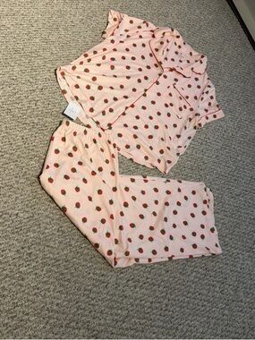 Kate Spade New York Pajama 2 Piece Set Large Pink & Red Strawberry